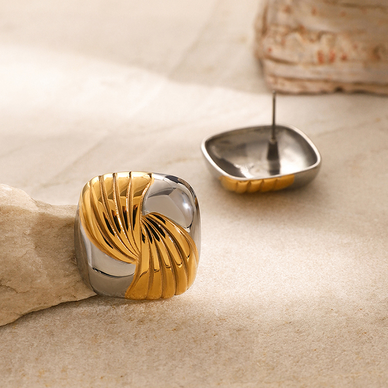 304 Stainless Steel Color Block PVD Coated 18K Gold Plated Simple Style Classic Style Plating Gold Ear Studs