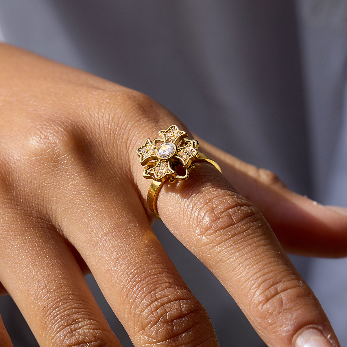 Women's Classic Style / 18K Gold 304 Stainless Steel With Rhinestone Flower Cross Rotatable Open Ring Geometric Asymmetric Mixed Color Vacuum Electroplated Zircon