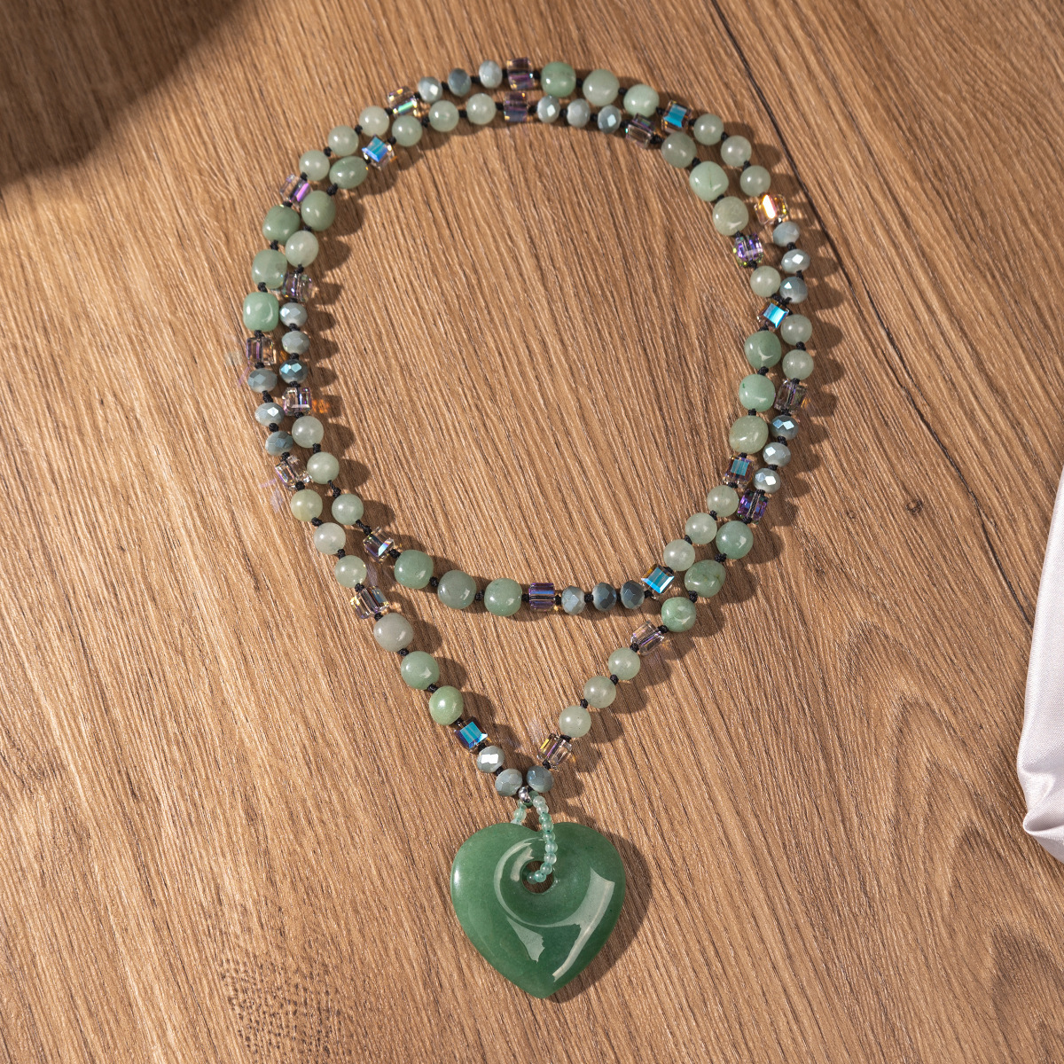 Zuohang Crystal Sweater Necklace Elegant Pendant Heart-shaped Jewelry Natural Crystal Fashion Accessories Modern Style Provided By Zuohang