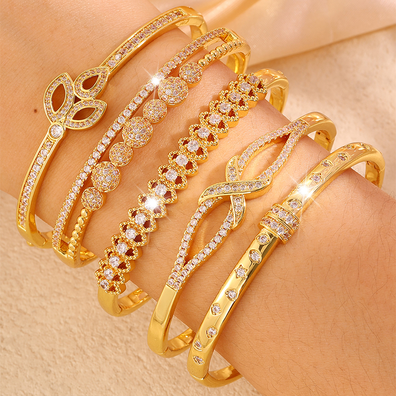 5pcs - Diversified Design Inlaid Bracelet Combination! The Infinite Symbols, Leaf Shapes, And Other Elements Are Eye-catching, With Exquisite Craftsmanship And Rich Styles, Showcasing Fashionable Ingenuity And Personalized Dressing Charm