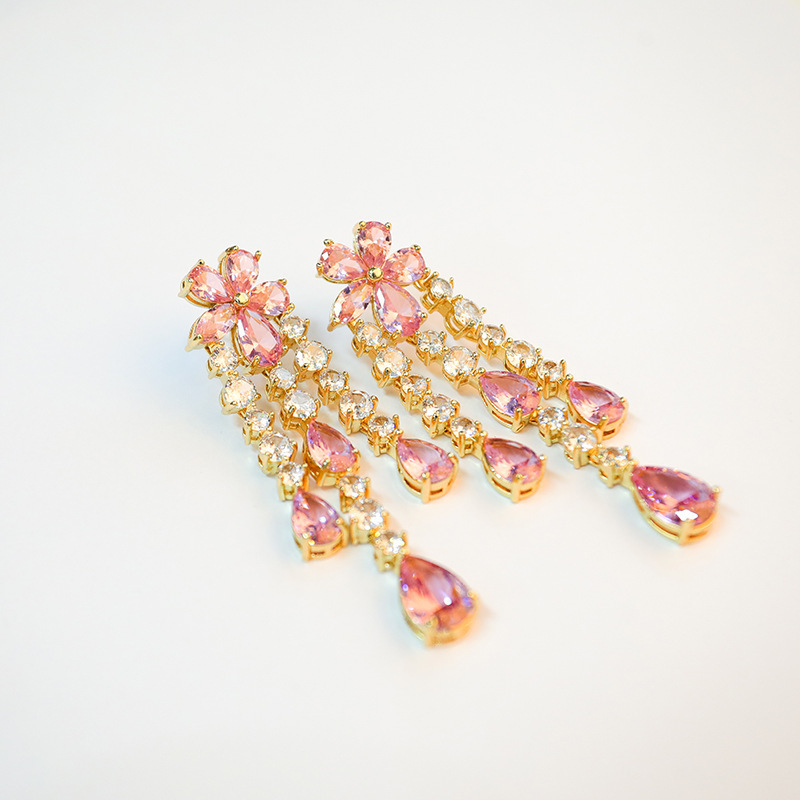 Royal Style Long European Diamond Inlaid Flower Petal Tassel Water Plated Imitation Gold Geometric Pattern Earrings Women's Fashion Jewelry Accessories