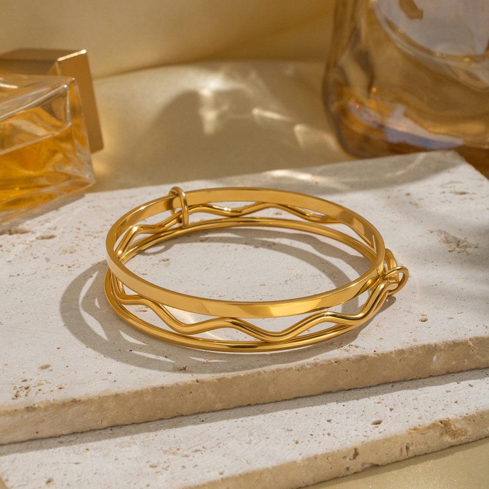 Three-in-One Women's Bracelet Geometric Wave Circle Simple High-End Non-Fading Waterproof Jewelry Accessories Gold Plated Stainless Steel