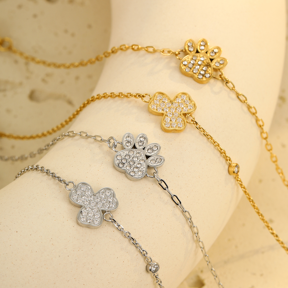 Style Personality Small Flower Dog Paw Cute Simple Titanium Steel 304 Stainless Steel Bracelet Non-Fading Design Sense Light Luxury Hand Jewelry Wholesale