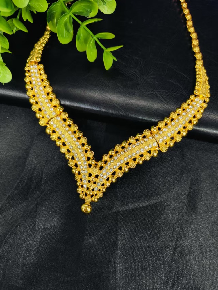 Middle East Dubai Jewelry Set Vietnam Bride Wedding Accessories Necklace Bracelet Earrings Ring Four Piece Set Floral Design