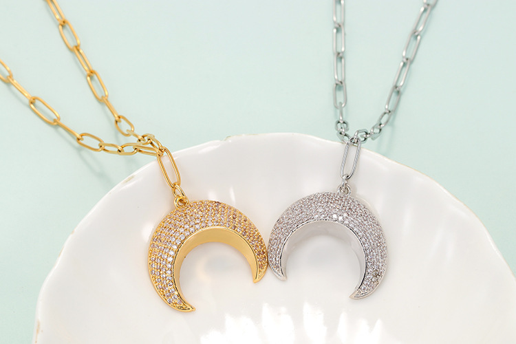 Fashion New Crescent Pendant Collarbone Chain Copper Necklace