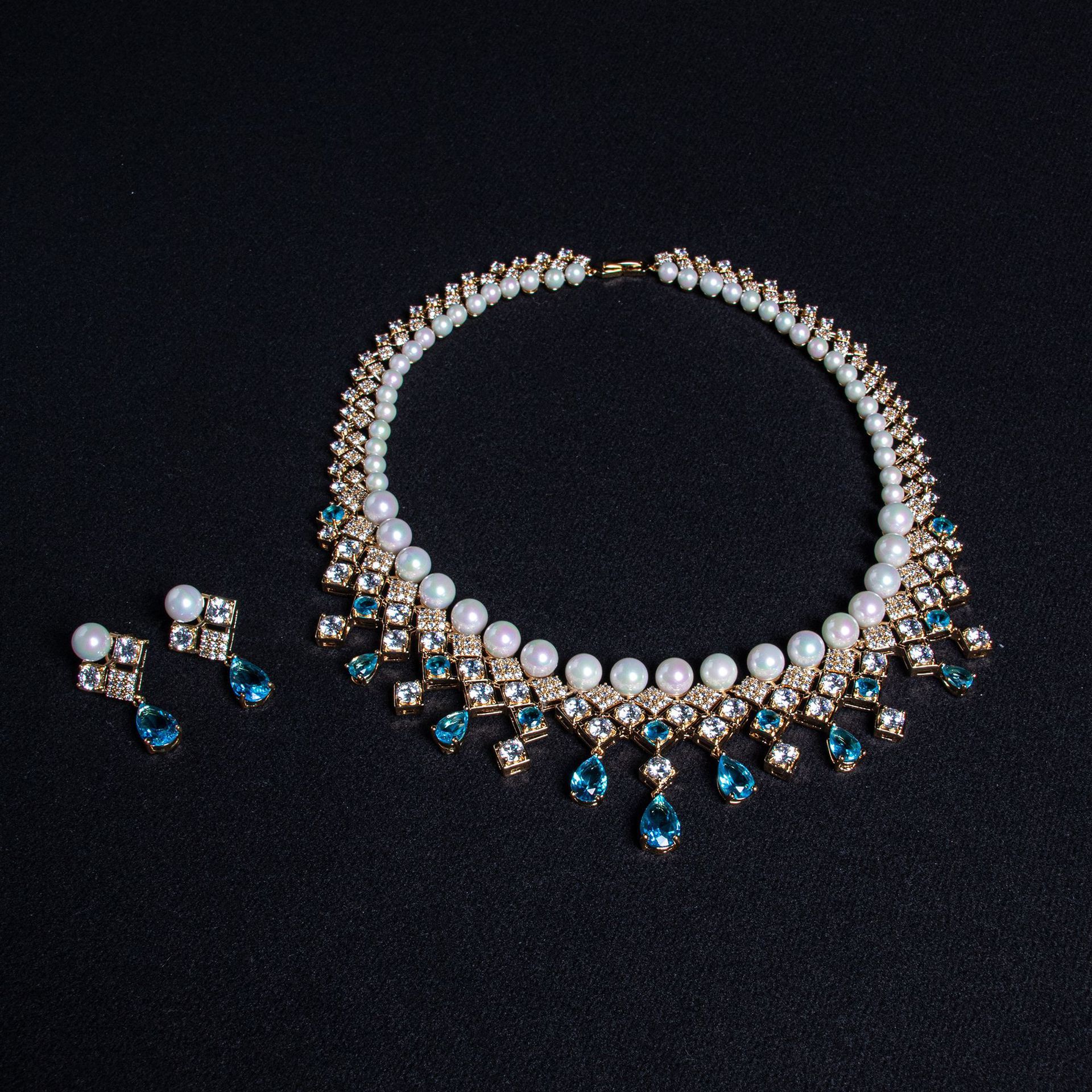 New Blue Waterdrop Zircon Pearl Necklace Vintage Court Clavicle Chain High-End Feeling Square Pearl Necklace Jewelry Set