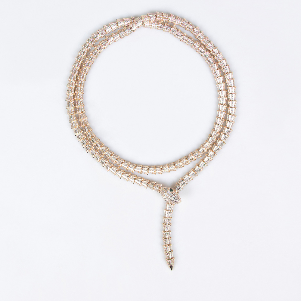 French Luxury Snake Shaped Diamond Embedded Zirconia Necklace Simple Design Sensation Clavicle Chain Fashion High-End Feeling Jewelry For Women