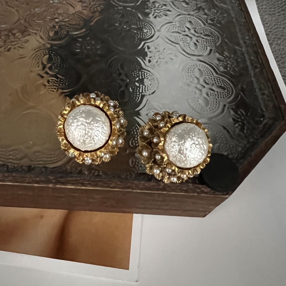 Handmade Baroque Pearl Vintage Earrings French Vintage Polished Cotton Beads Exquisite Geometric Pattern Women's Jewelry Accessories