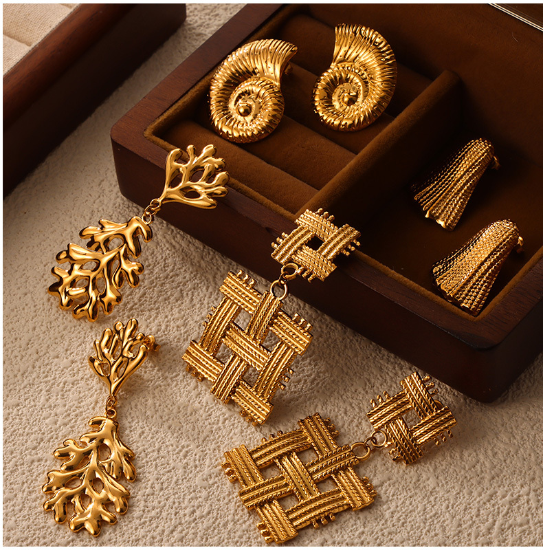 304 Stainless Steel Tree Solid Color Spiral PVD Coated 18K Real Gold Plated Real Gold Plated Basic Modern Style Classic Style Waterproof Non Tarnish Plating Fission Drop Earrings Ear Studs