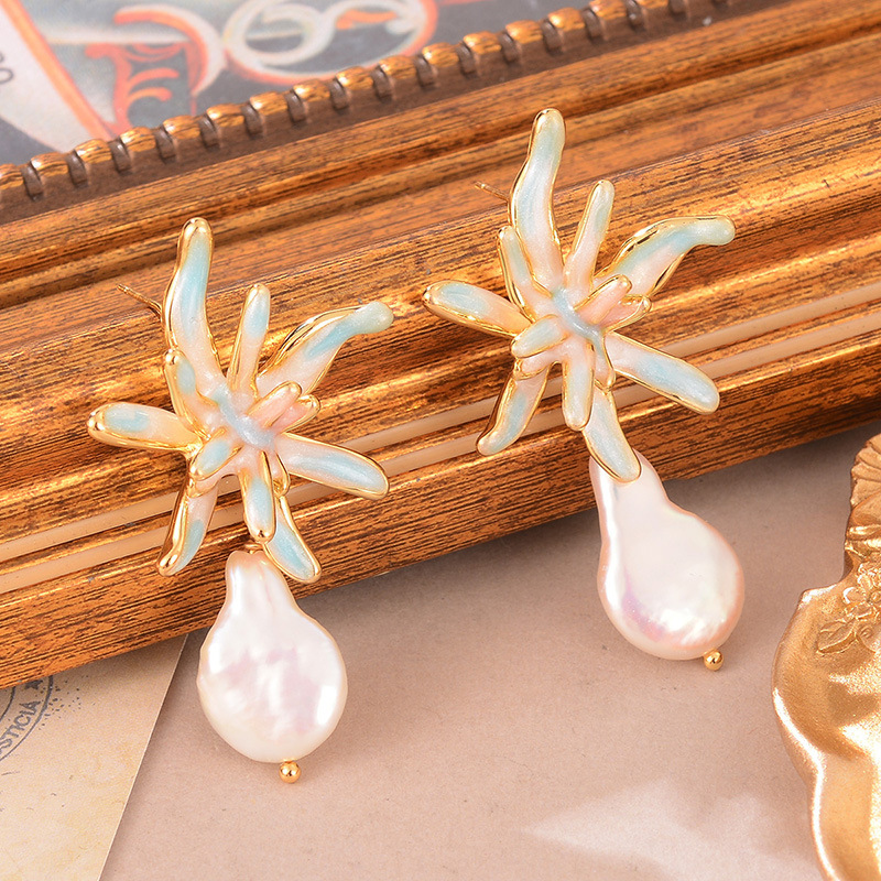 Original Gradient Natural Earrings Pearl Personality Versatile High-end Mid-Century Earrings Women's New Summer Earrings
