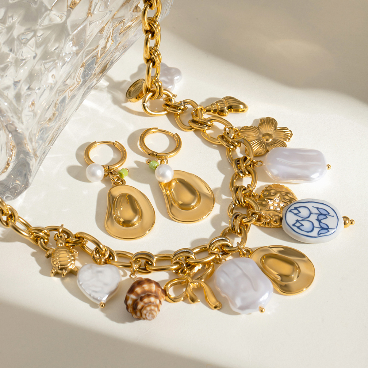 304 Stainless Steel Geometric PVD Coated 18K Real Gold Plated Simple Style Classic Style Necklace