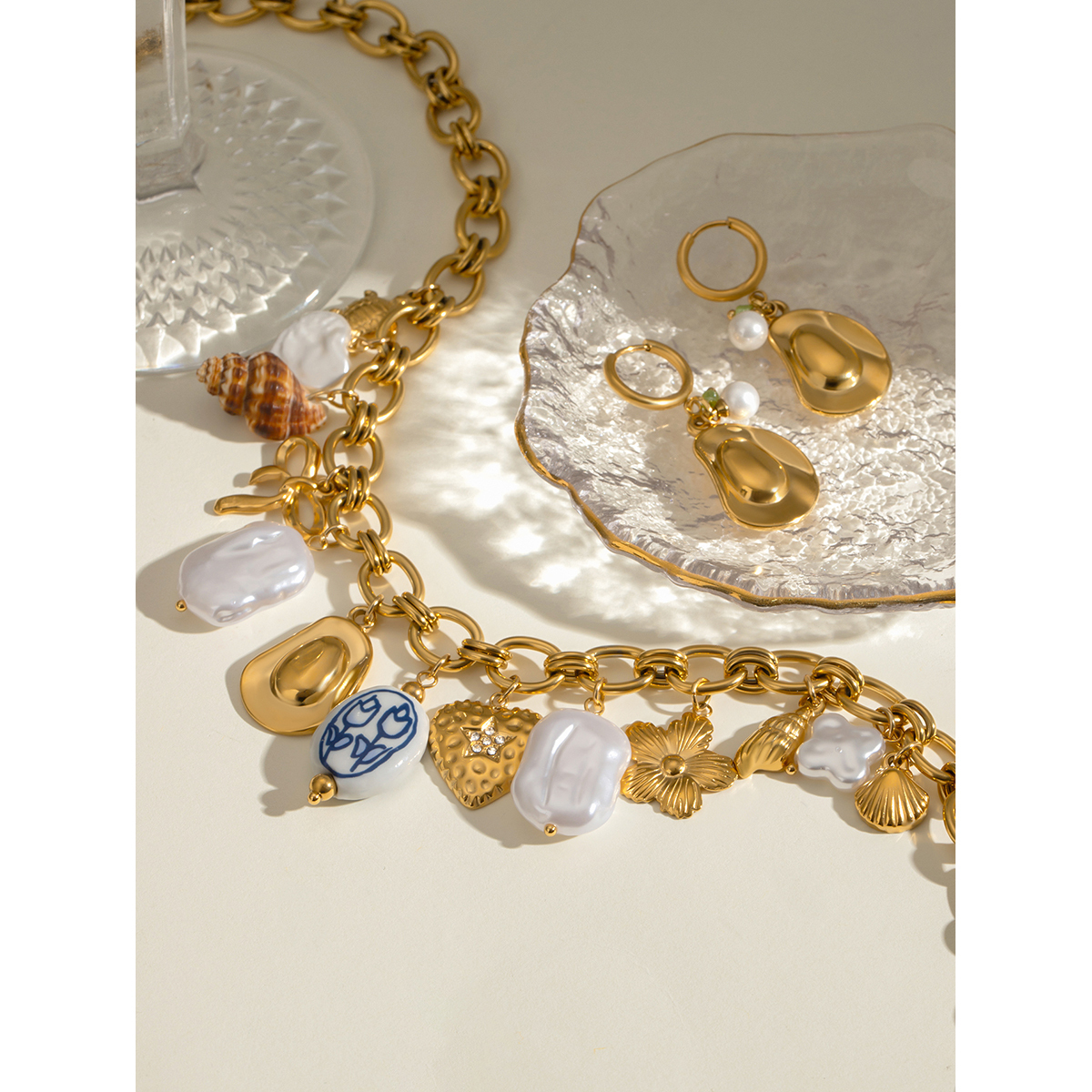 304 Stainless Steel Geometric PVD Coated 18K Real Gold Plated Simple Style Classic Style Necklace