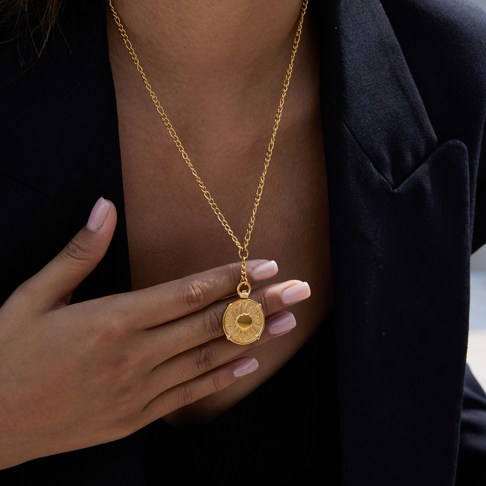Designer Ladies Classic Style Coin Pendant Necklace 18K Gold Stainless Steel Dual Color Hard Coin Sun Hammer Pattern 50+5cm