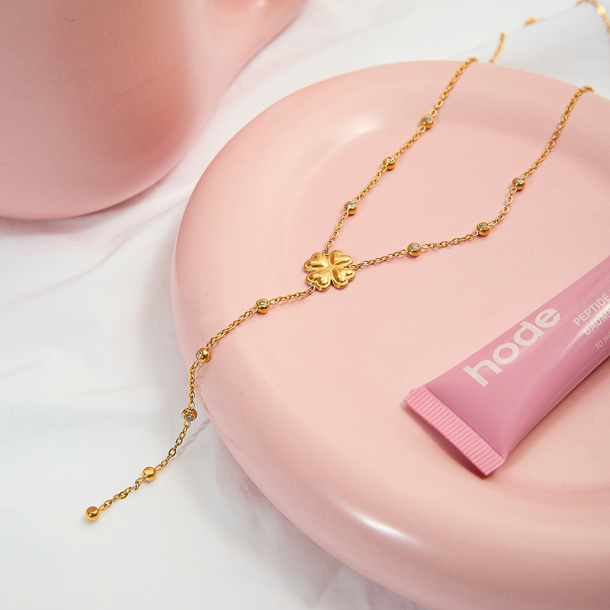 Women's Classic Style 18K Gold Stainless Steel Four-Leaf Clover Bead Necklace Y-Chain Necklace 42+5CM