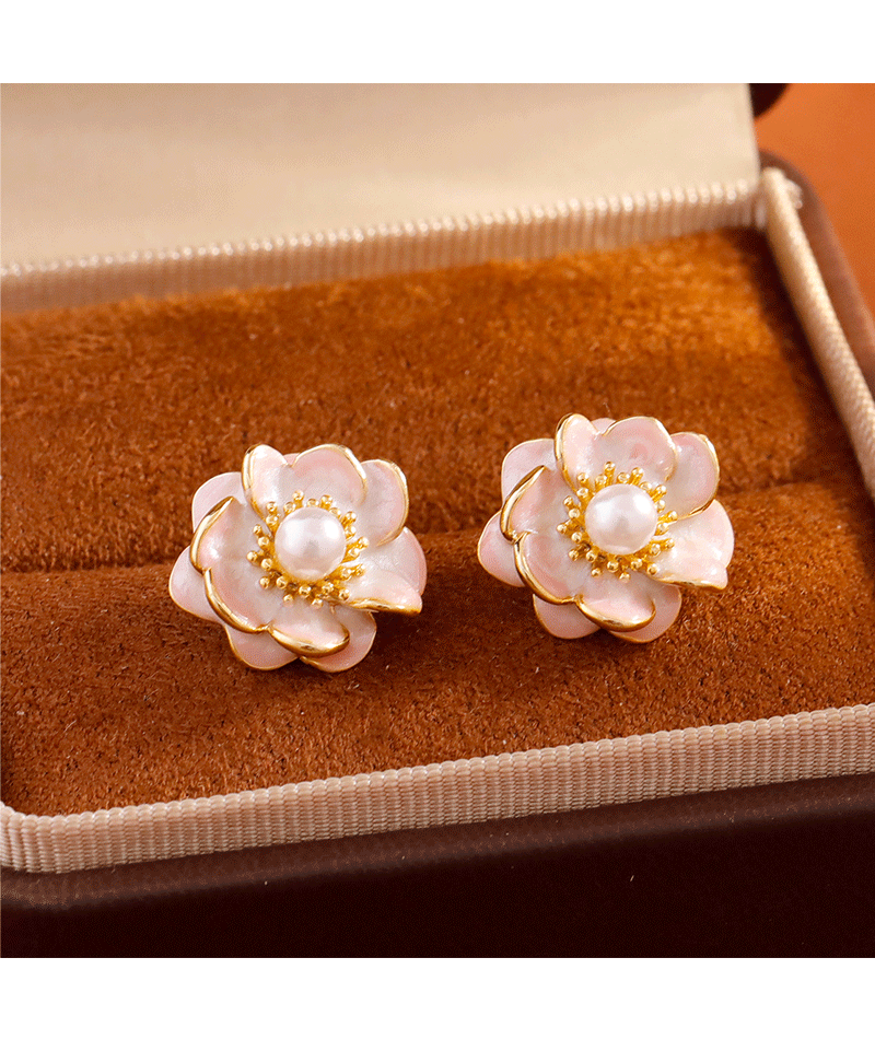 Graceful Pearl Magnolia Flower Stud Earrings For Women Fashion Sweet Fresh Style High-end Design Simple Versatile Minimalist Hoop Earrings