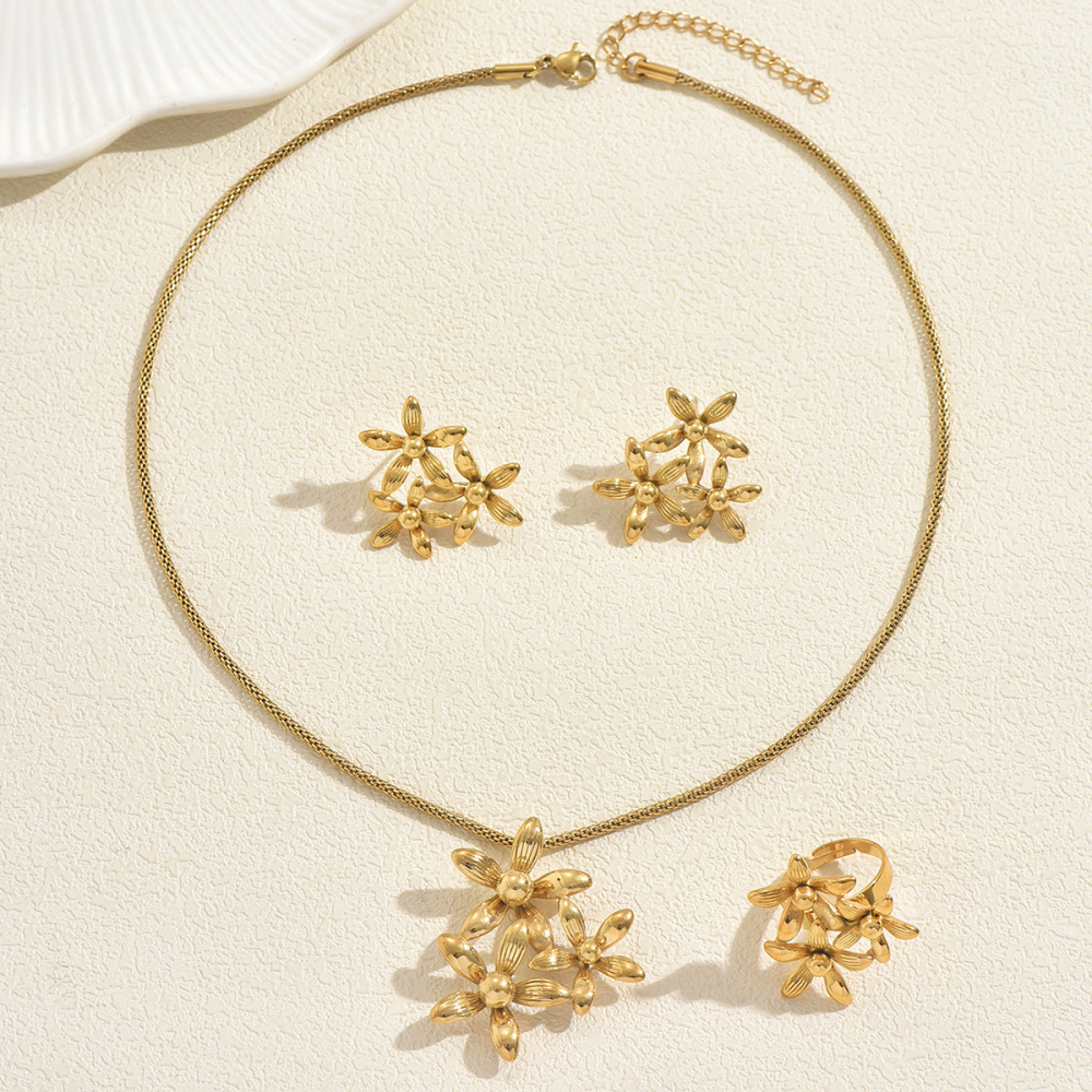 Four-Piece Stainless Steel Multiple Flower Splicing Elegant Necklace Earrings Ring Set For Banquet Bride Wedding Accessories