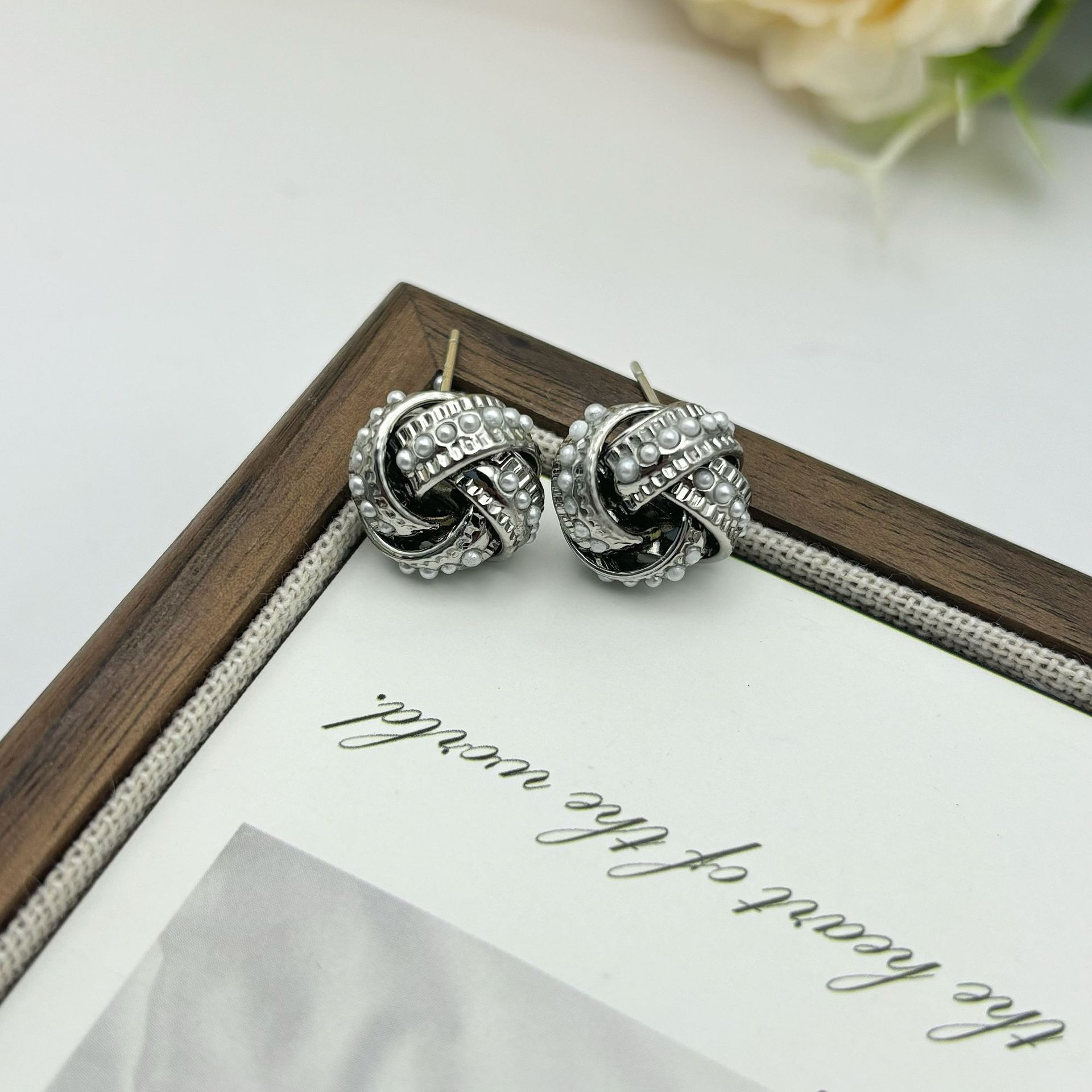 S925 Silver Needle Pearl Earrings Golden Wrap Women's Fashion Jewelry Geometric Pattern Hoops Electroplated Copper Accessories