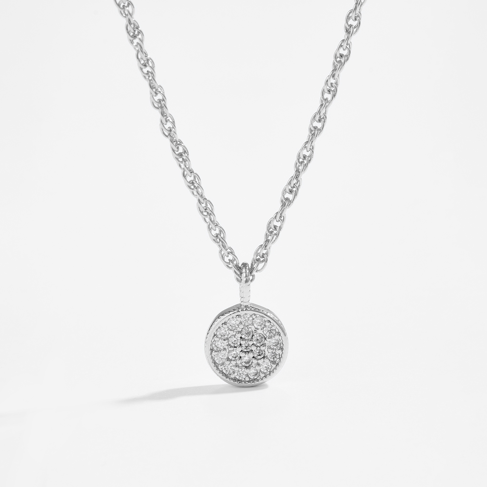 Fashionable Gold Plated Round Pendant Necklace For Women Casual Classic Style Lobster Clasp Pure Color Copper Cable Chain