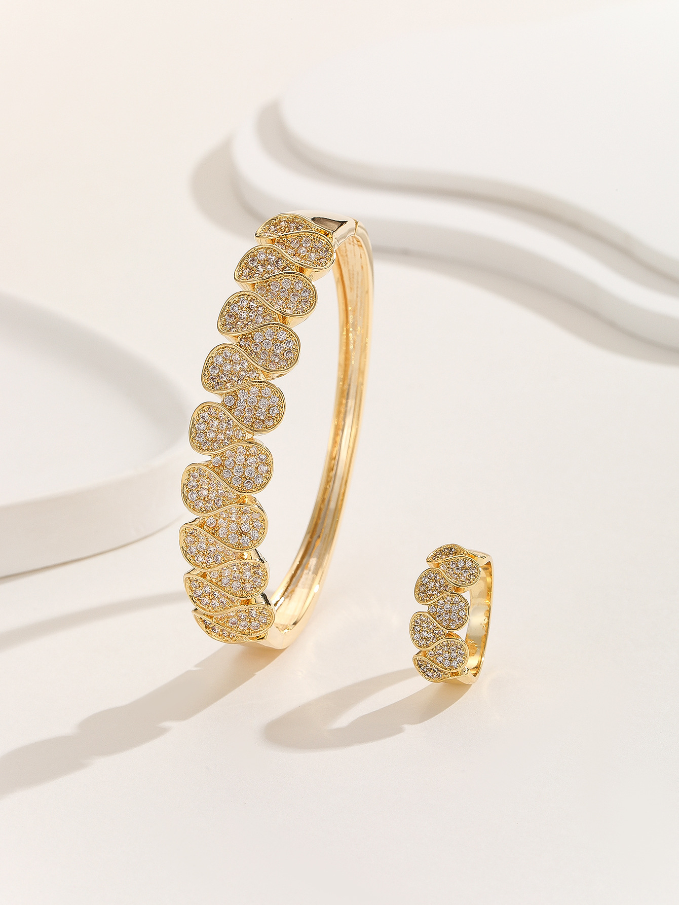 Exclusive New Dongdaemun Women's Middle Eastern Style Micro-Inlaid Hollow Pattern Series Bracelet And Ring Set