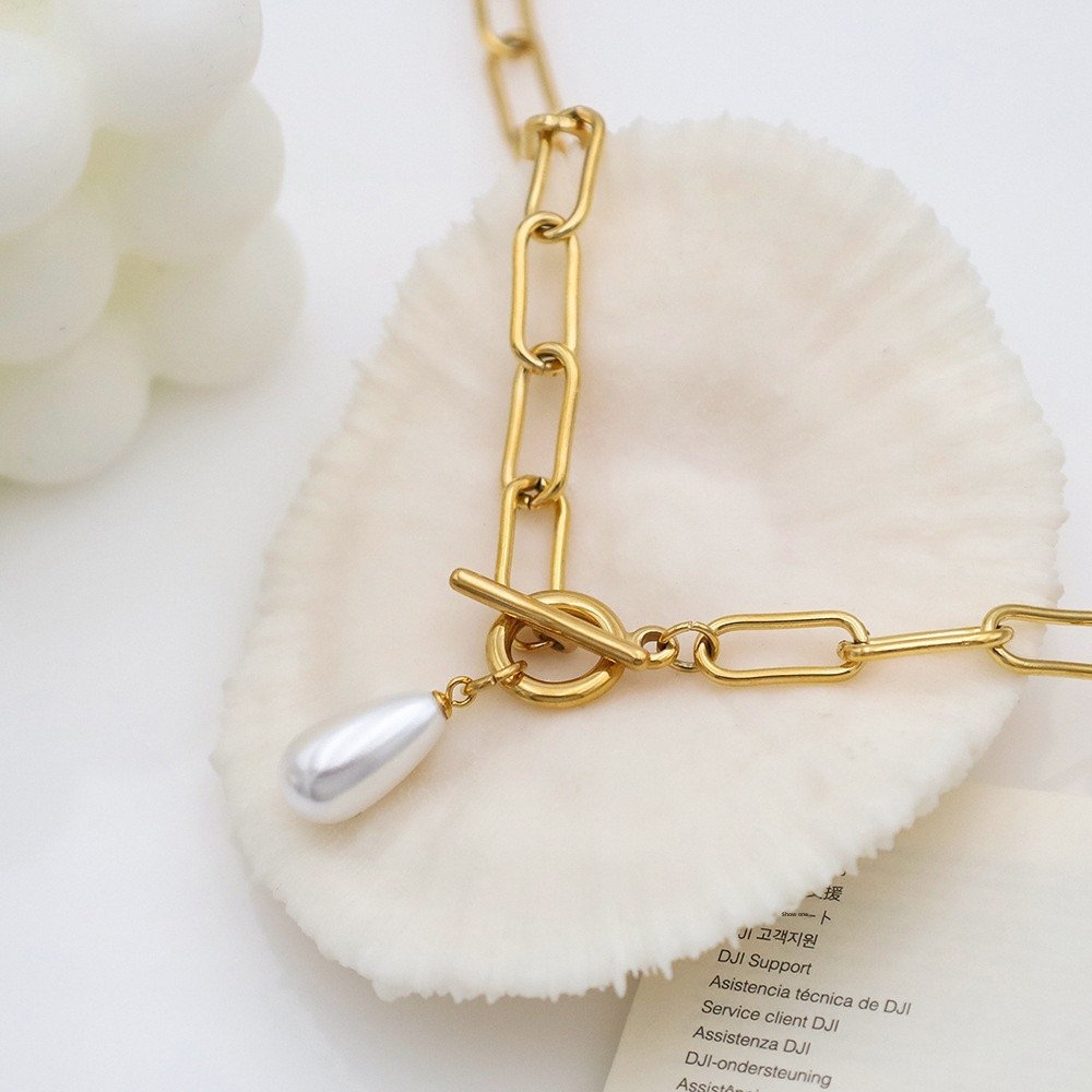 18K Gold OT Clasp Geometric Pearl Titanium Steel Women's Necklace With Round Plated Nylon Chain