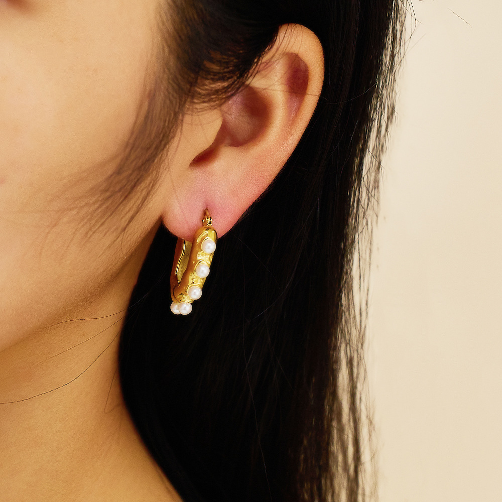 Elegant 18K Gold Plated Titanium Steel C-Shaped Pearl Earrings Vintage French Style Women's Jewelry Accessories U-Shaped Geometric