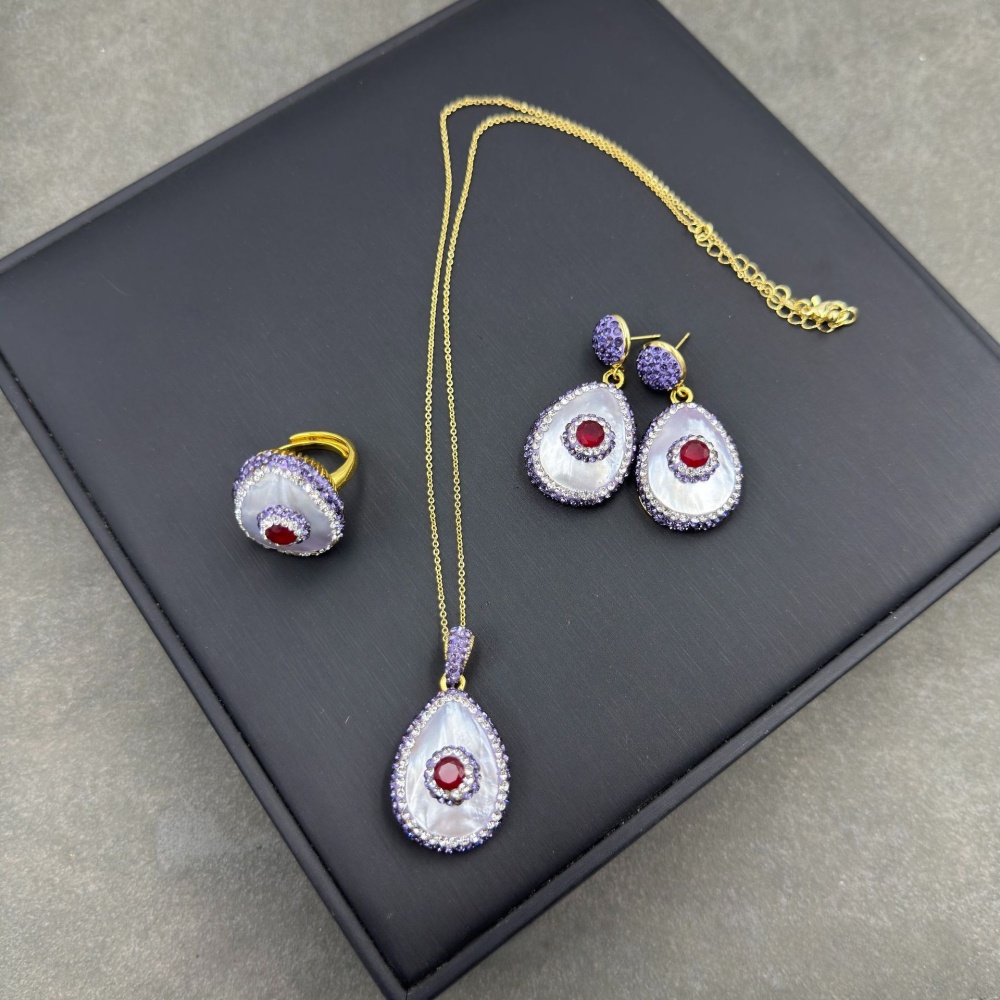 Natural Freshwater Pearl Shell Embedded Jade Three-piece Set Czech Diamond Luxury Style High-end Feelings Jewelry Accessories