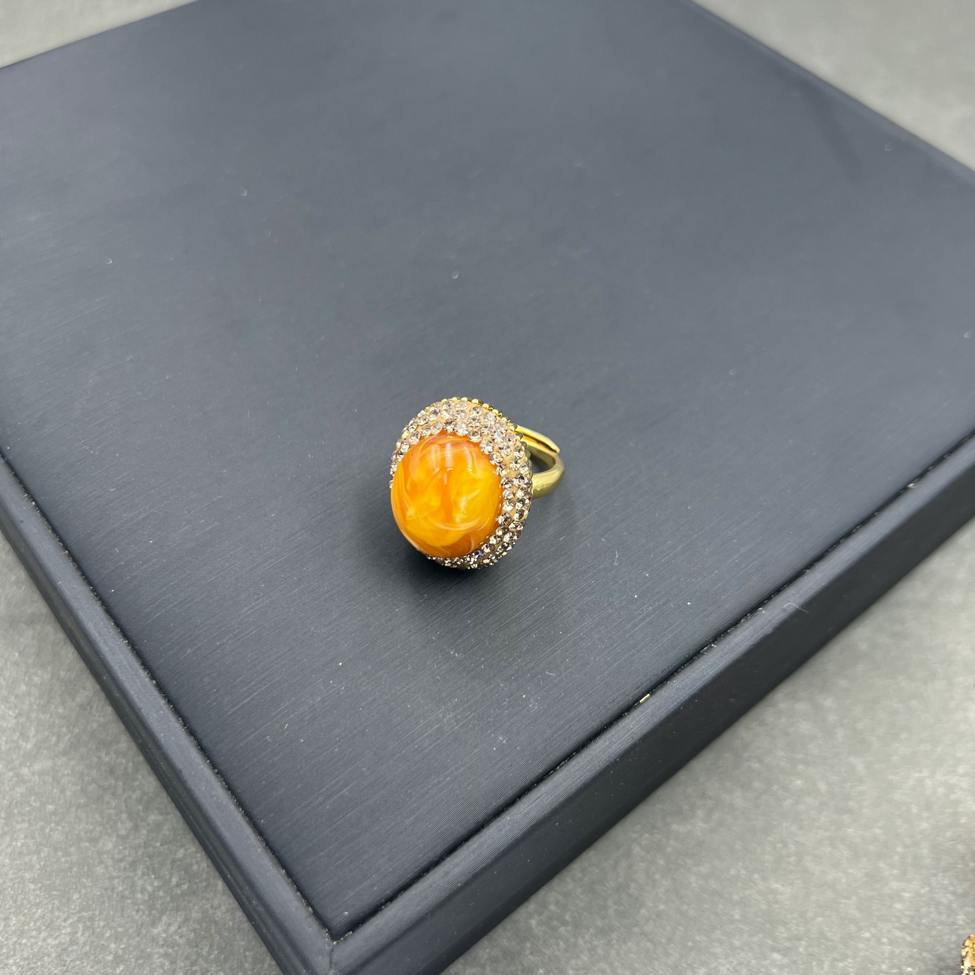 New Arrival Honey Amber Gemstone Inlaid Three-Piece Set Personality Medieval High-End Diamond Jewelry Ethnic Style Women's Accessories
