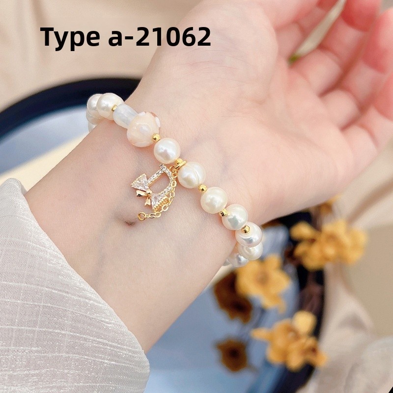 Spring And Summer Crystal Glass Pearl Bracelet Girl Bracelet Geometric Couple Jewelry Accessories