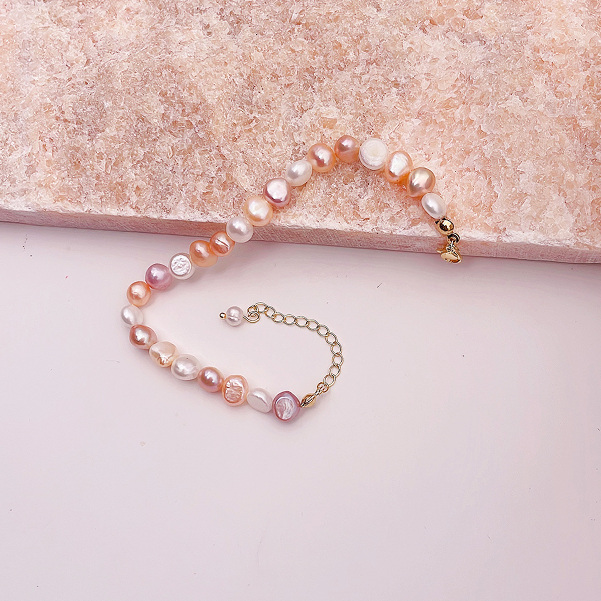Retro Irregular Baroque Pearl Necklace Natural Freshwater Pearl Women's New Fashion Pearl Clavicle Chain Geometric Pattern