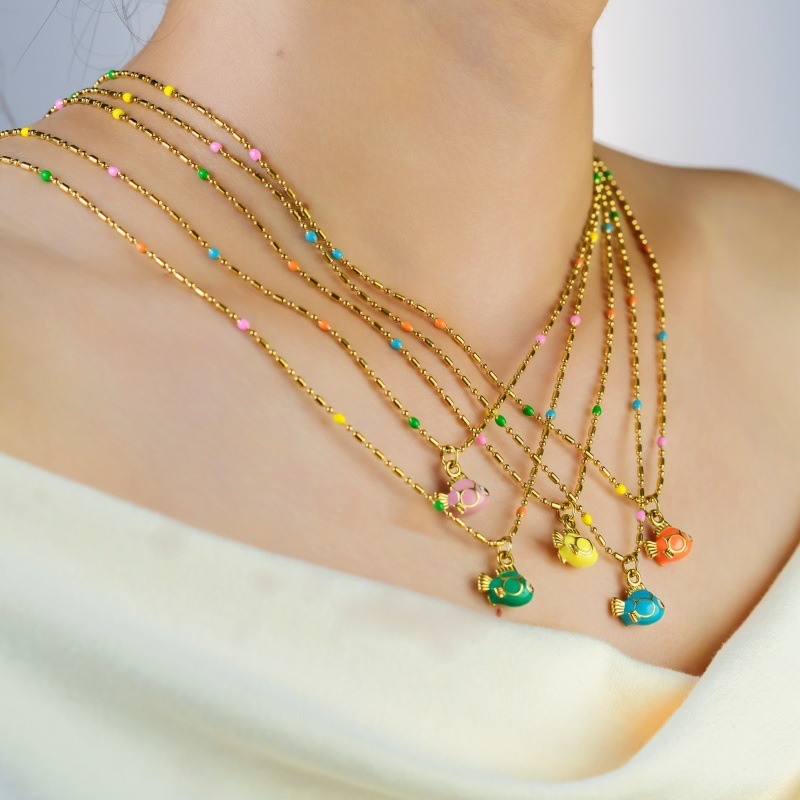 304 Stainless Steel Fish Pendant Necklace Cute Fat Fish Design Elegant Fashion Accessories Ladies European American Style Jewelry