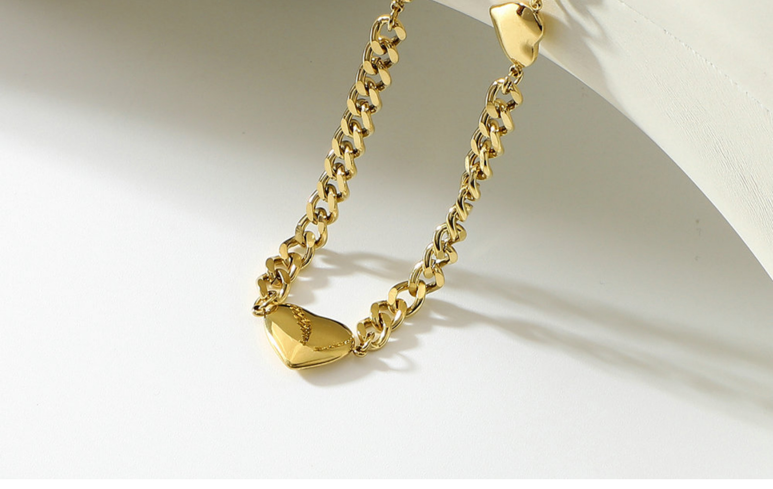 Fashion Heart 14k Gold Stainless Steel Necklace