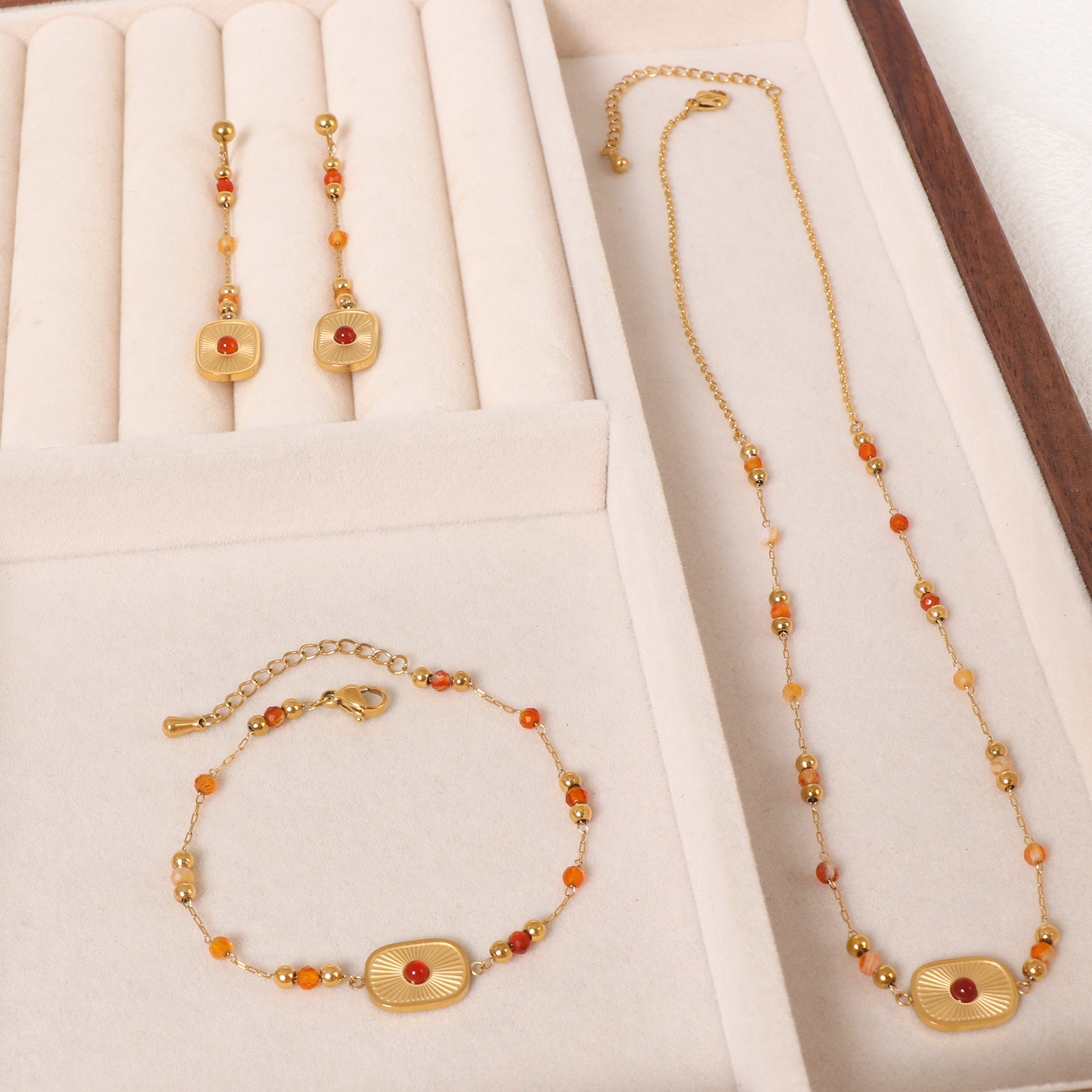 Vintage Stainless Steel Necklace Set For Women, Non-Fading Summer Trendy Geometric Pattern Titanium Steel Jewelry Set Accessories