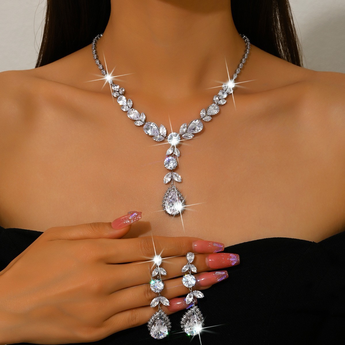 Luxurious Rainbow Zircon Heart Necklace Earrings Set Elegant Dinner Wedding Dress Accessories Fashionable Jewelry Combo For Women
