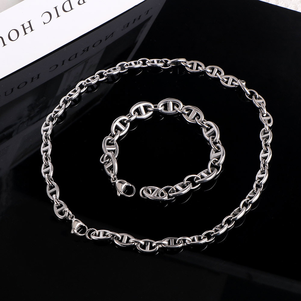 New Stainless Steel Necklace Fashionable Hollow Pig Nose Titanium Steel Bracelet Unisex Polished Craft Animal Zodiac Design