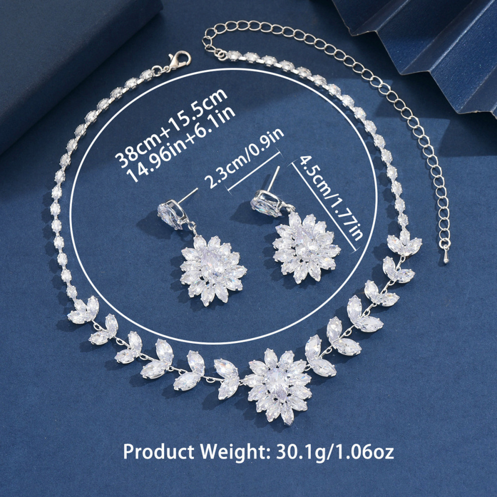 Classic Waterdrop Zircon Wedding Accessories Jewelry Set For Brides Earrings Necklace Gown  Style