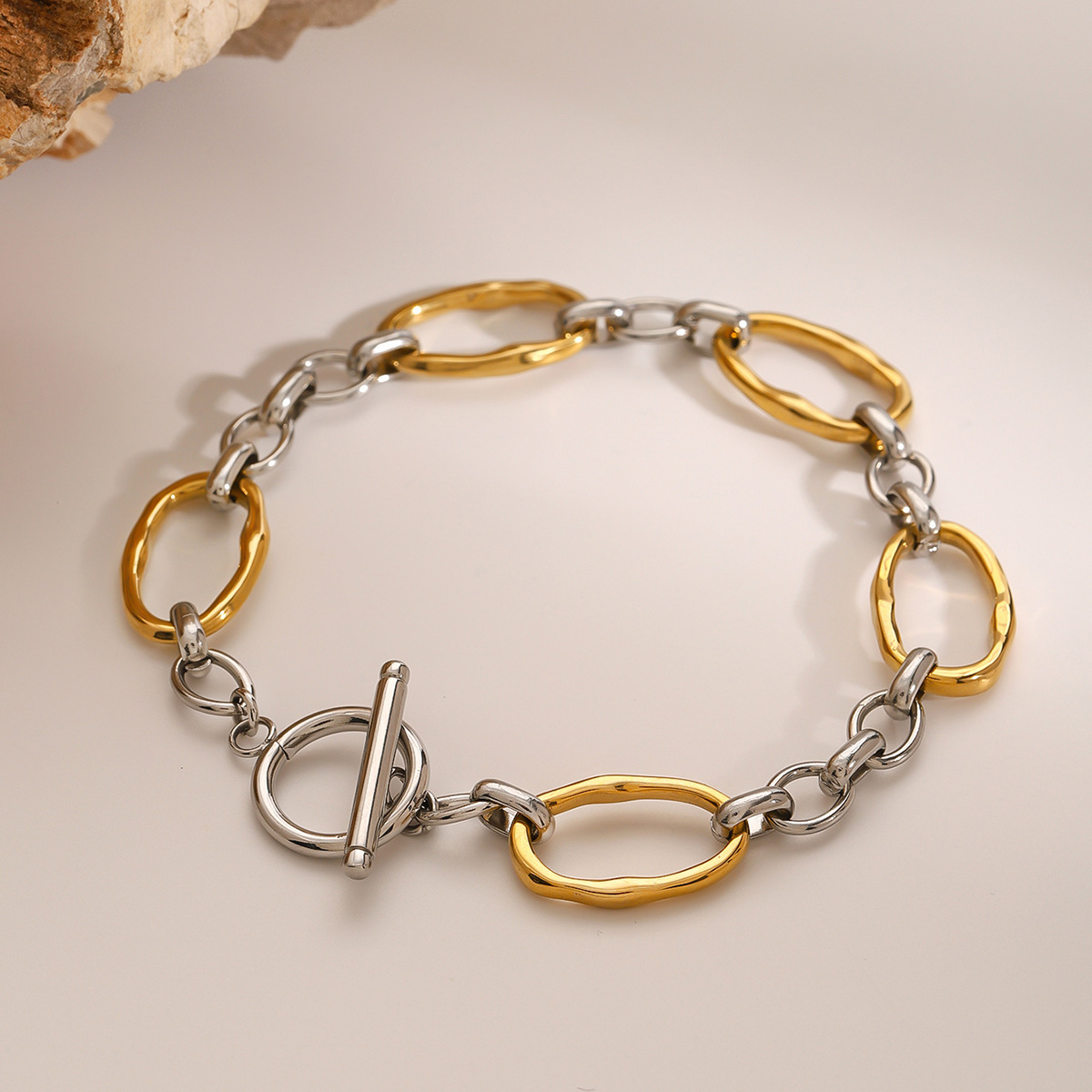 Classic Style Geometric 304 Stainless Steel Bracelets In Bulk