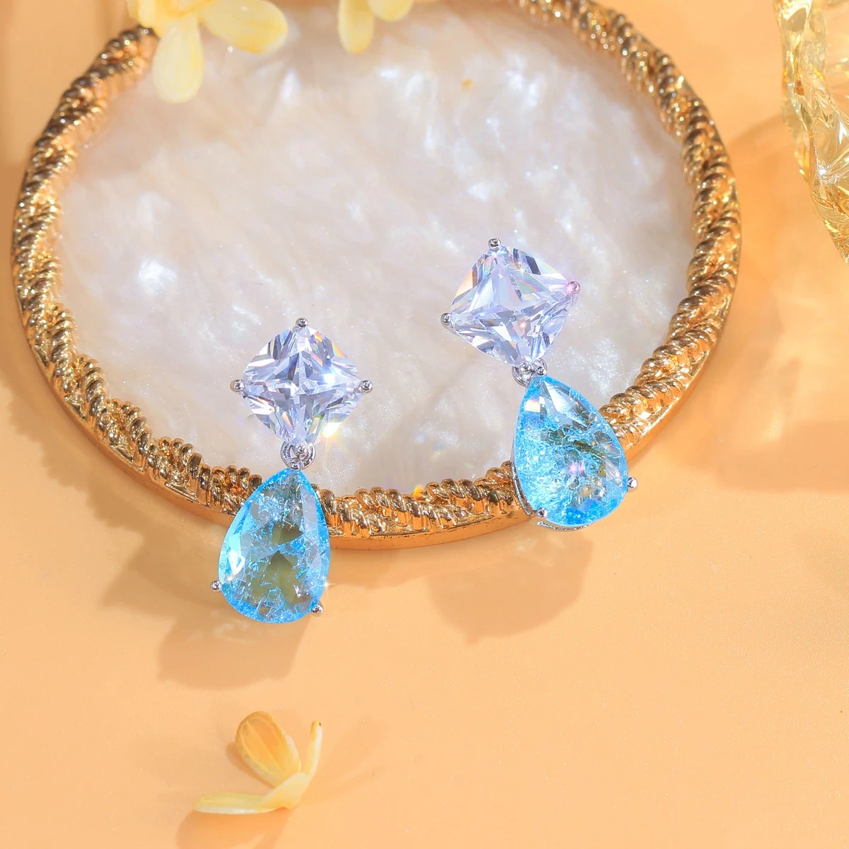 Beautiful Shiny White Light Blue CZ Zircon Big Water Drop Dangle Earrings For Women Boho Wedding Party Jewelry