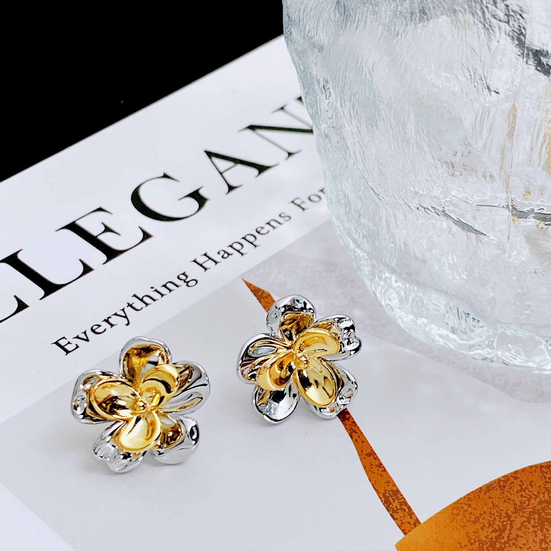 Bohemia Style Floral Ear Cuff Women S925 Silver Needle Fashion Contrast Color Simple Design Earring Bohemian Print Copper Material