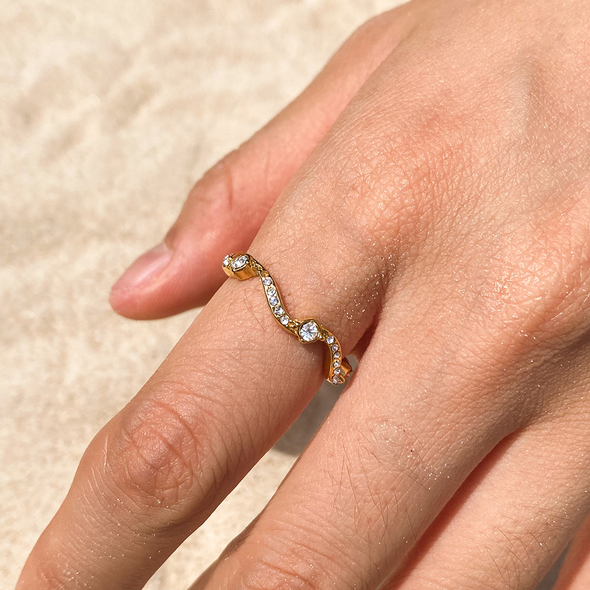PVD Coated Real Gold Plated Waves 304 Stainless Steel Modern Style Simple Style Waterproof Non Tarnish Rings