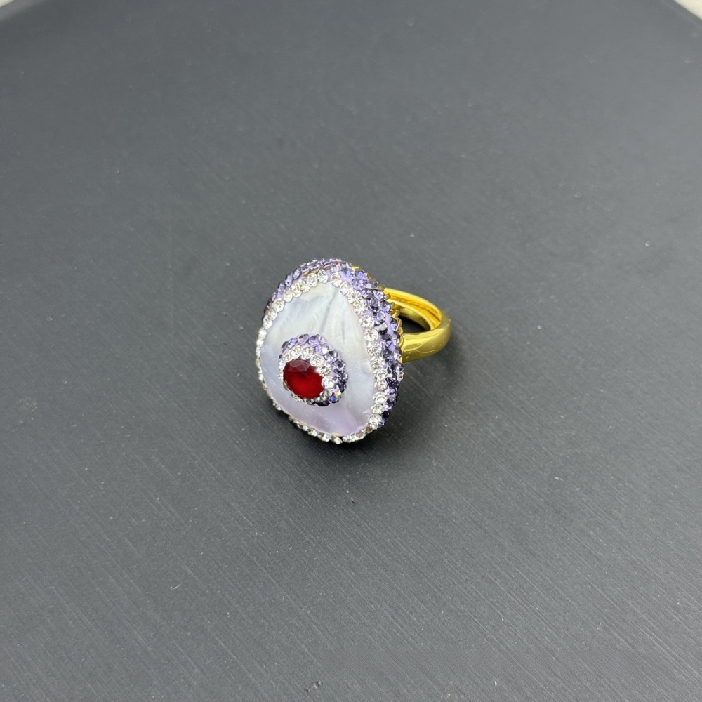 Natural Freshwater Pearl Shell Embedded Jade Three-piece Set Czech Diamond Luxury Style High-end Feelings Jewelry Accessories