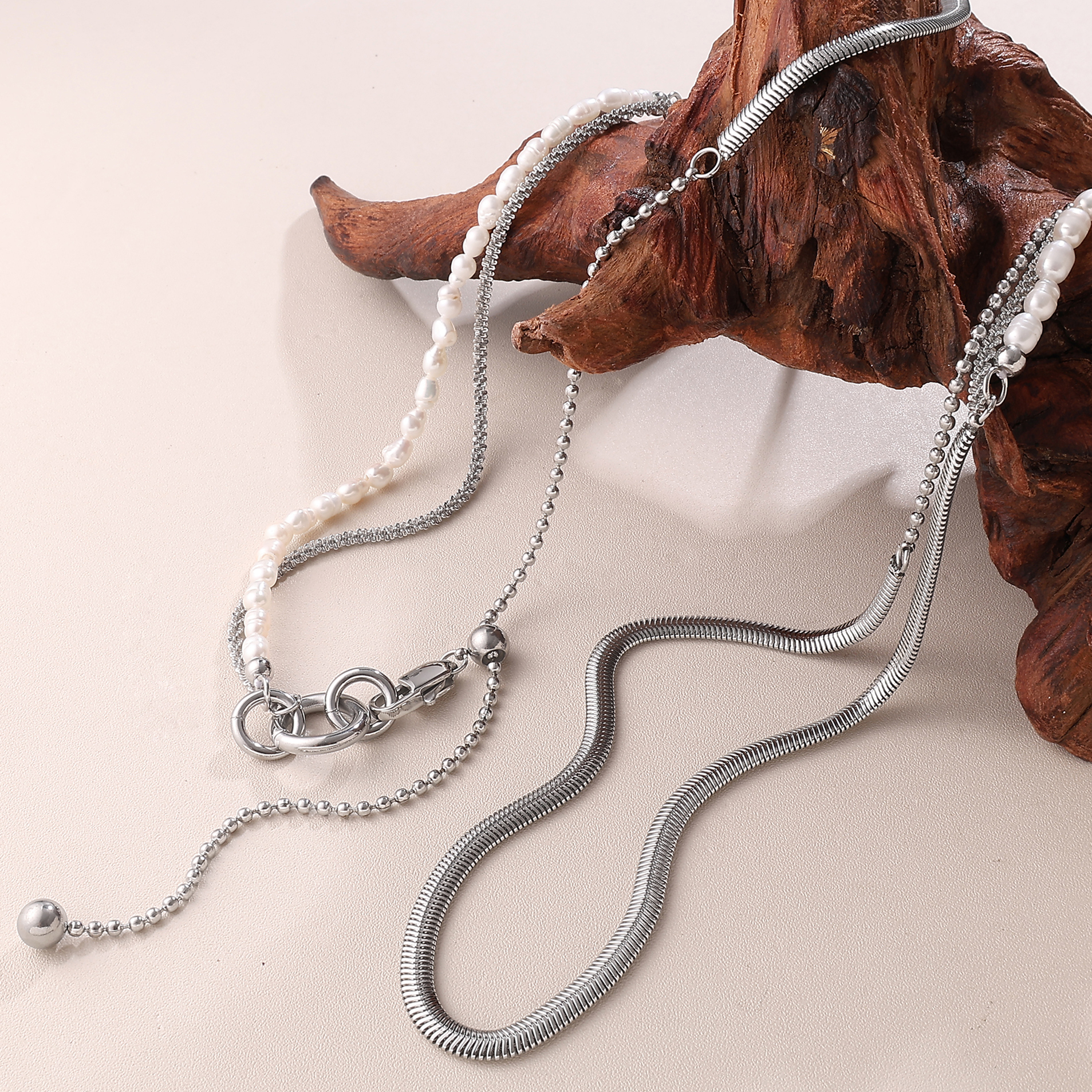 French Retro INS Style Freshwater Pearl Double Layer Necklace Stainless Steel Niche Design High-end Clavicle Chain For Women