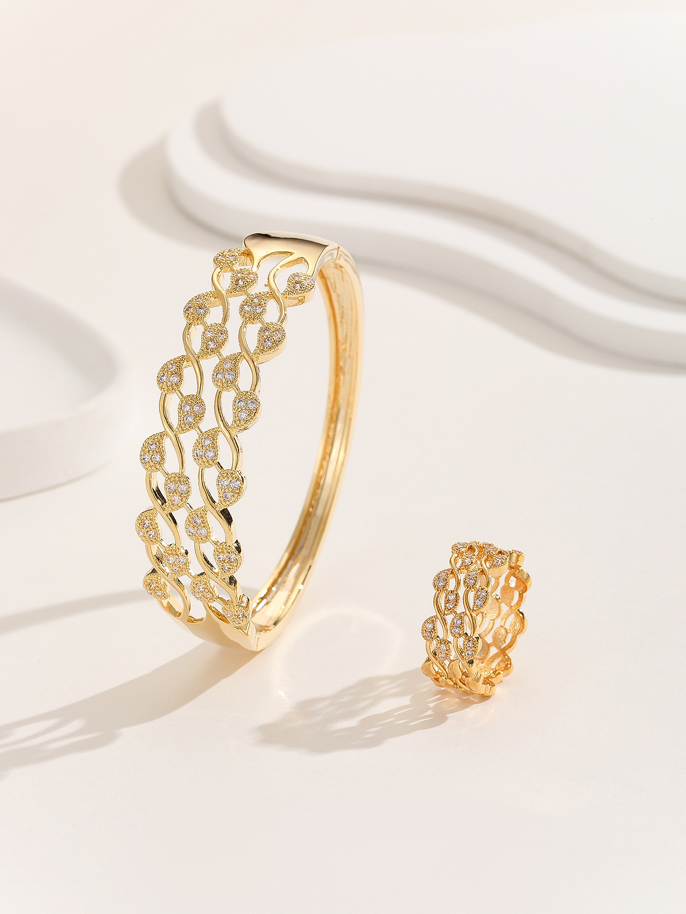 Exclusive New Dongdaemun Women's Middle Eastern Style Micro-Inlaid Hollow Pattern Series Bracelet And Ring Set