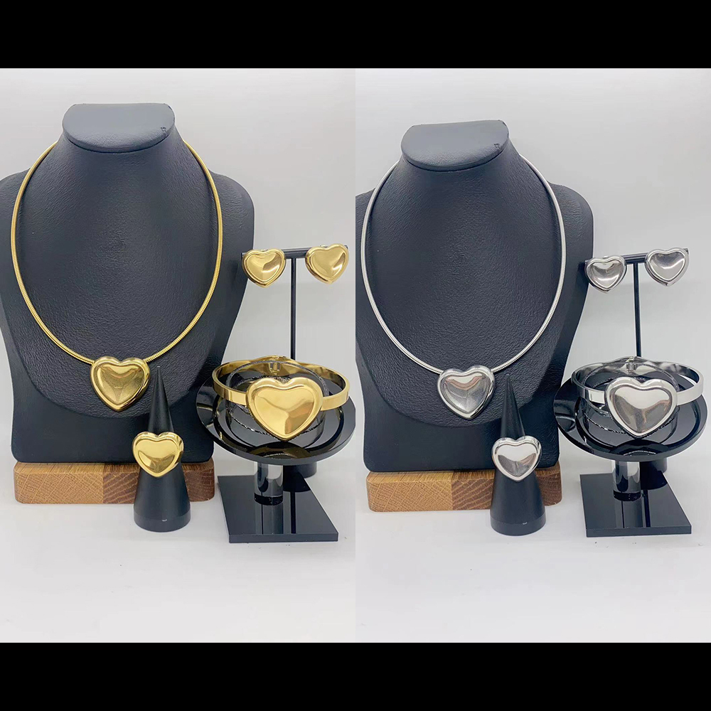 Fashion Trend Ins Style Exaggerated 304 Stainless Steel Smooth Heart Necklace Earrings Ring Bracelet Set Snake Chain