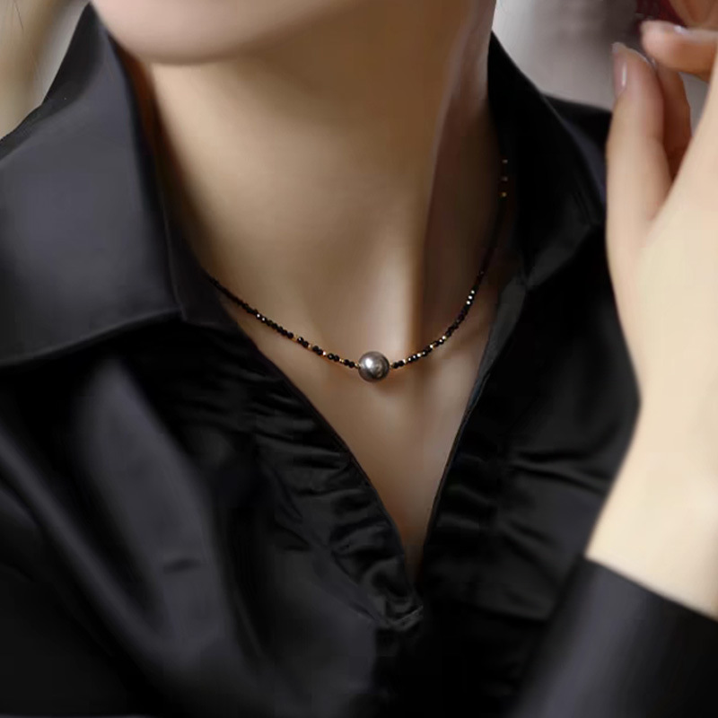 New Black Sharp Crystal Pearl Pendant Necklace Luxury Minimalist Lockbone Chain U-Shape Geometric Design Handmade Jewelry For Women