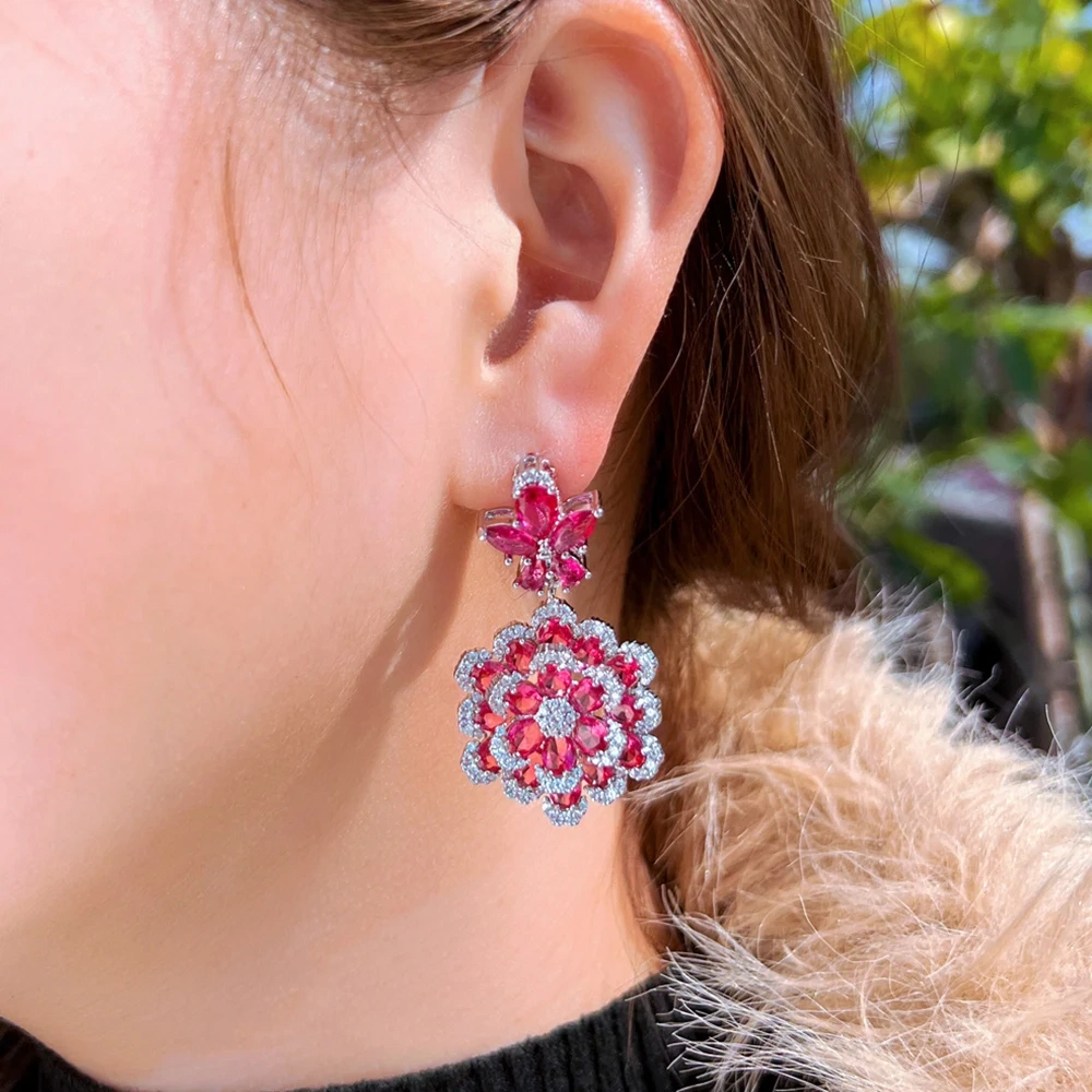 1 Pair Of Copper Double-Layer Floral Earrings, Three-Dimensional Red Zircon Earrings, Fashionable And Elegant, Suitable For Women To Wear On Dates And Weddings