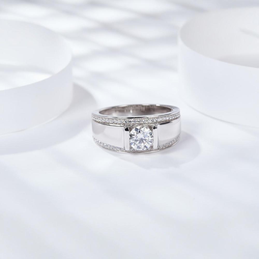Moissanite Rings Geometric