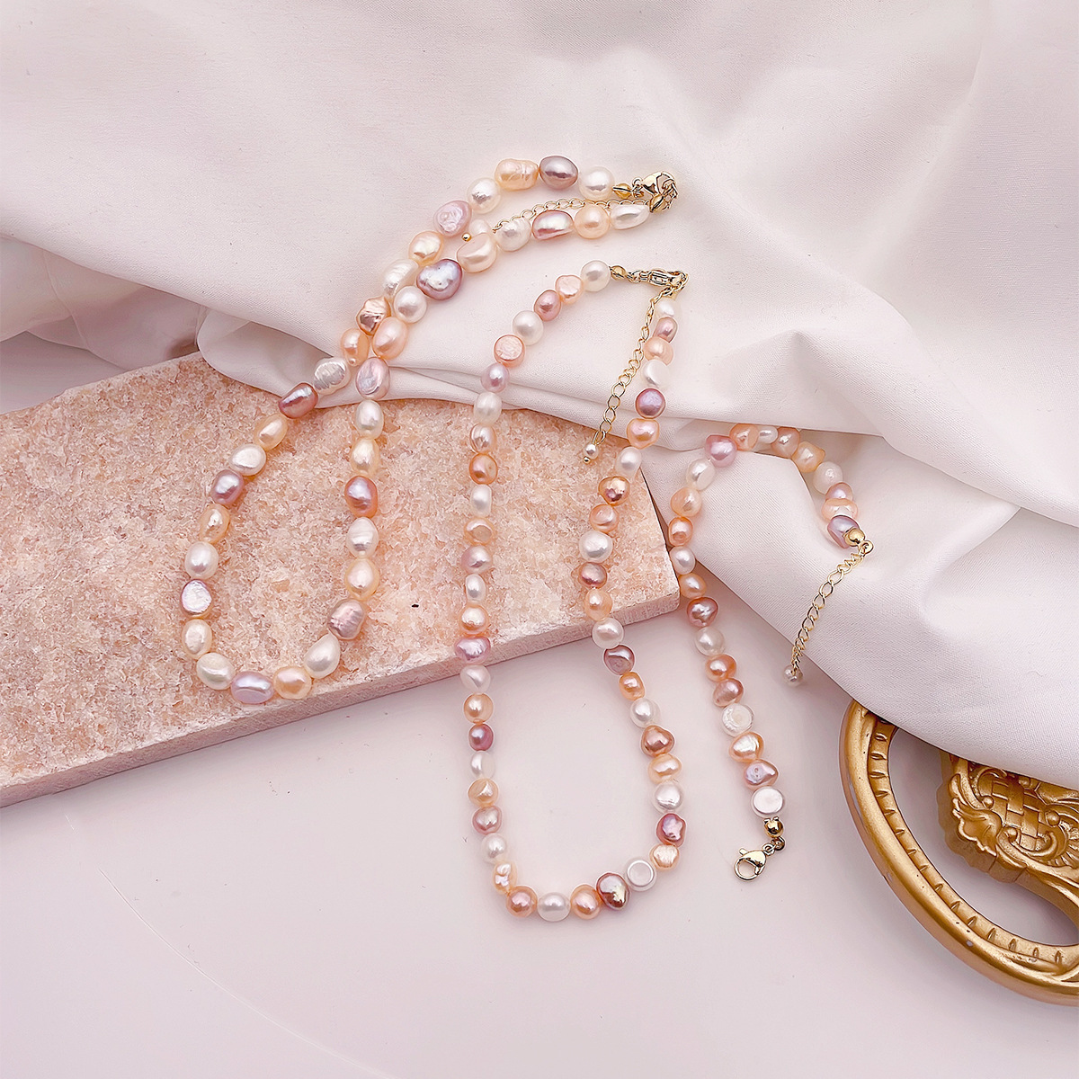 Retro Irregular Baroque Pearl Necklace Natural Freshwater Pearl Women's New Fashion Pearl Clavicle Chain Geometric Pattern