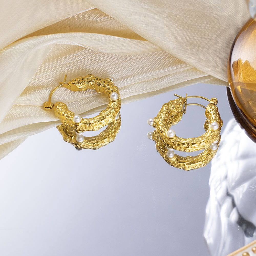 Geometric Titanium Steel Pearl U-shaped Earrings Ladies Retro Gold-plated Jewelry Accessories