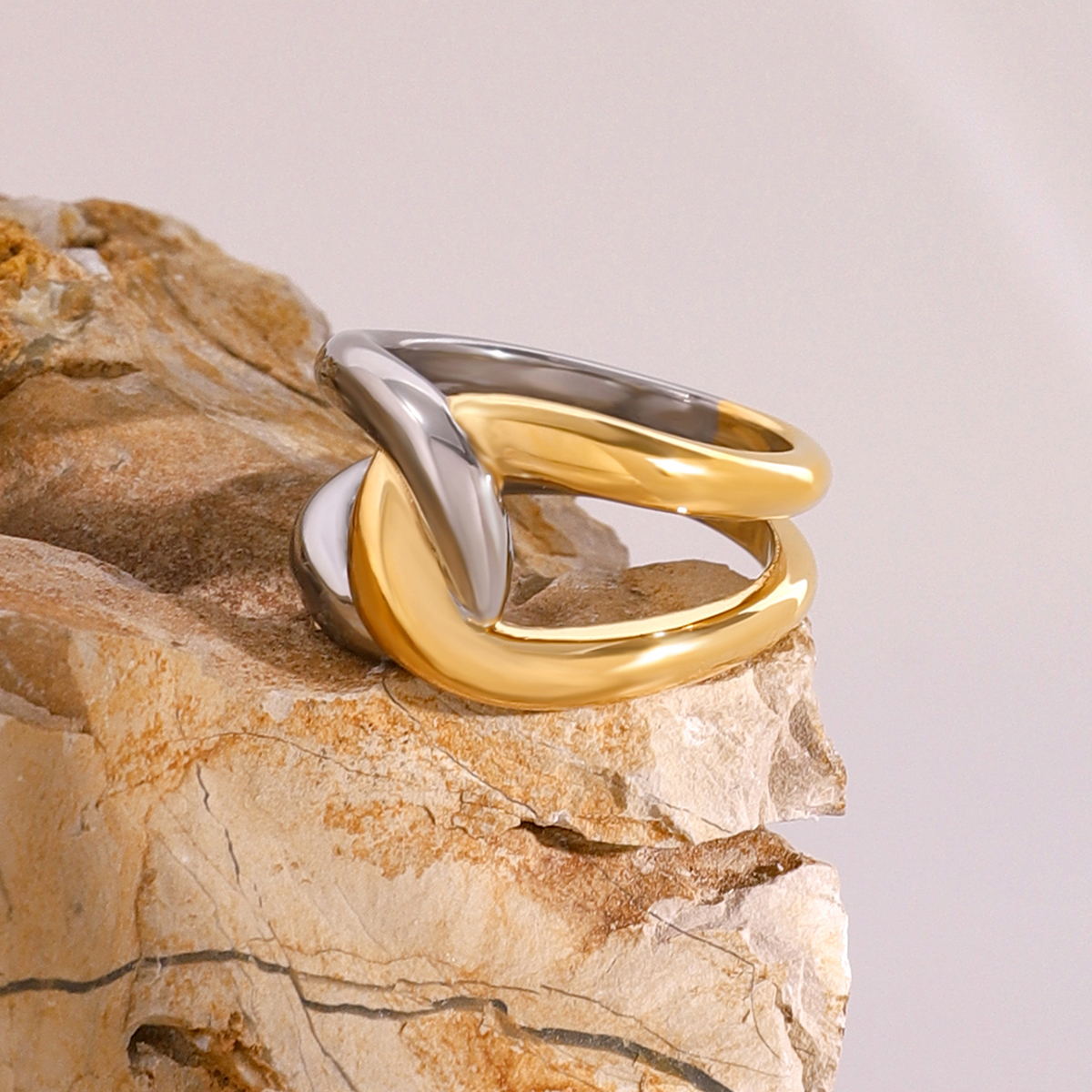 PVD Coated Real Gold Plated Color Block 304 Stainless Steel Simple Style Classic Style Waterproof Non Tarnish Rings