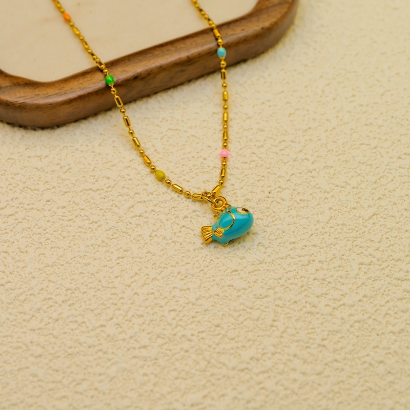 304 Stainless Steel Fish Pendant Necklace Cute Fat Fish Design Elegant Fashion Accessories Ladies European American Style Jewelry